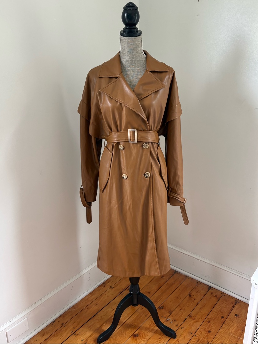NWT Apparis Natalia Faux Leather Trenchcoat Size Small